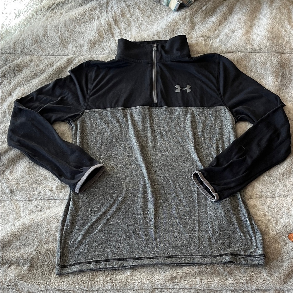 Under Armour Black & Gray Colorblock Quarter-Zip Pullover
